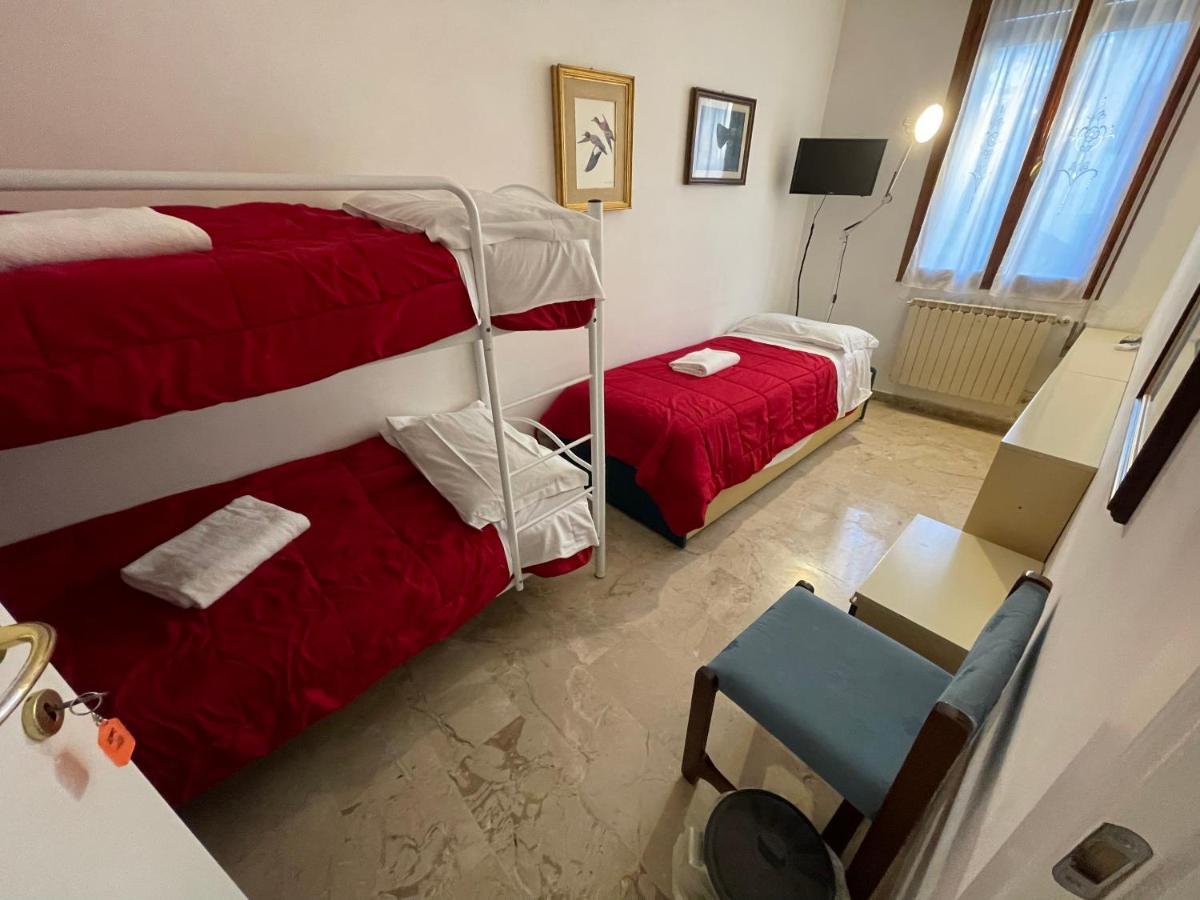 Royal Guest House Velence Kültér fotó
