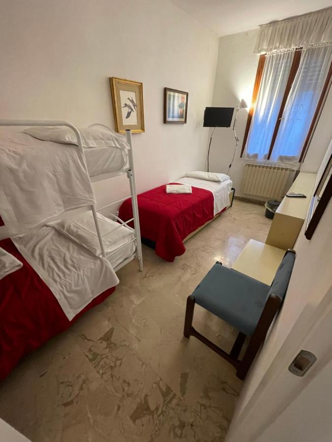 Royal Guest House Velence Kültér fotó